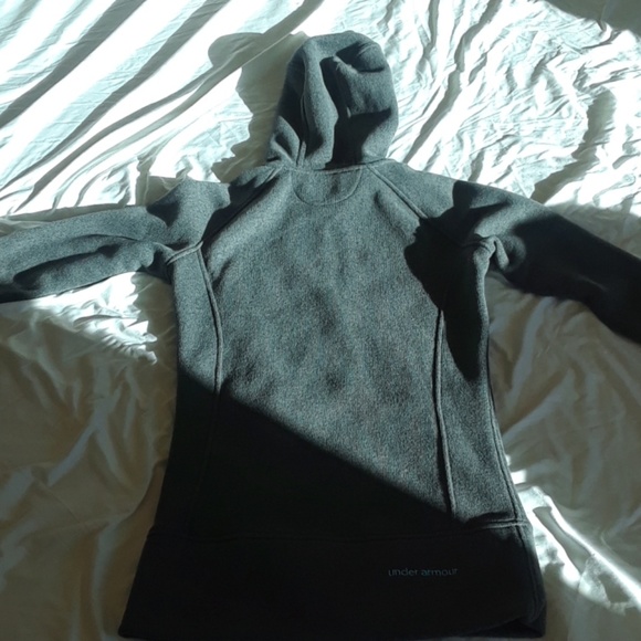 Under Armour warm winter jacket - Picture 2 of 4